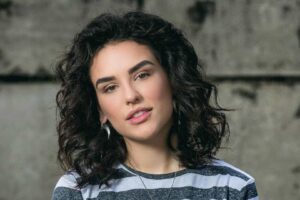 bbb 22 Kéfera convite BBB "O produtor queria marcar pelo menos uma conversa mas não rolou". Kéfera revela que recusou convite para BBB 22; assista ao vídeo