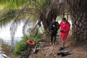 Bombeiros resgatam corpo de vítima de afogamento, em Caldas Novas