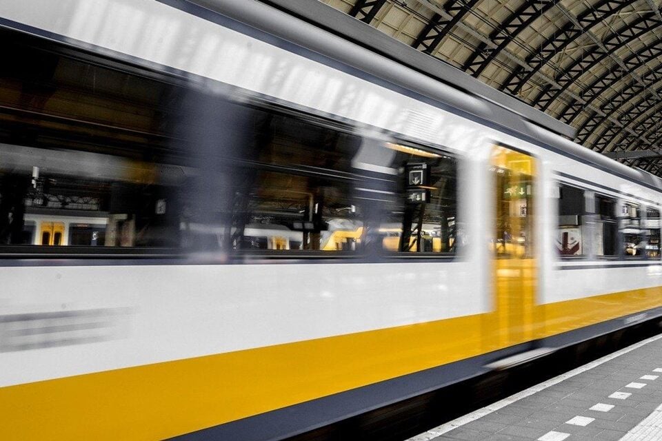 Veja os acidentes de metrô que deixaram mais vítimas desde 1975 no mundoAo menos 23 pessoas morreram e dezenas ficaram feridas na segunda-feira (3) quando um trem do metrô caiu de um viaduto que desabou na Cidade do México