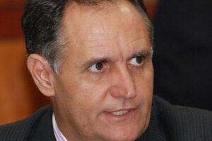 Conselheiro Nilo Resende se aposenta e PEC que extingue TCM pode ser impactada