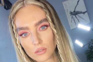 Perrie Edwards, do Little Mix, anuncia que está grávida do primeiro filho