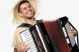 Luan Estilizado lança EP em homenagem ao São João