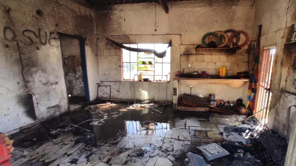 Preso suspeito de agredir esposa, trancá-la e colocar fogo na casa, em Goiânia