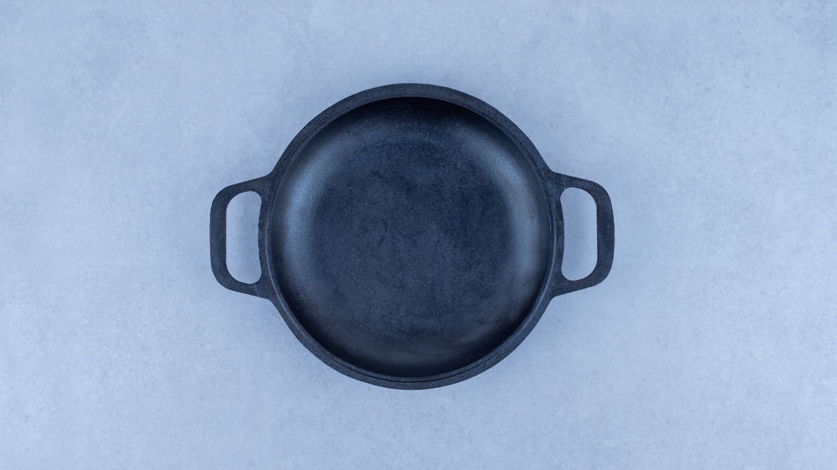 Aos policiais a vítima relatou que o homem sempre foi violento e que chegou a atirar uma panela de arroz nela. Ele foi preso em Jaraguá