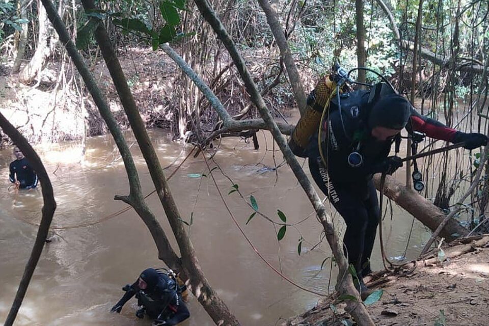 Resgate dos bomeiros no Rio das Antas
