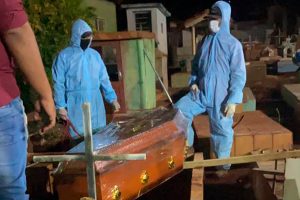 Sepultamento em Maurilândia (Foto: Divulgação/ArquivoPessoal)