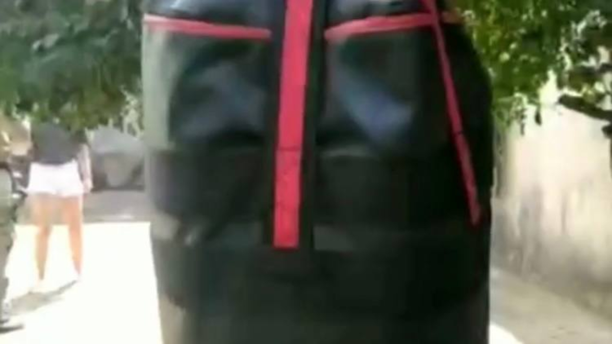 Polícia encontra porção de droga em saco de pancadas, em Anápolis; vídeo