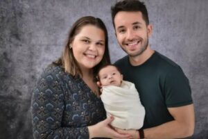 Bebê nasce com anticorpos contra Covid após mãe ser vacinada em SC