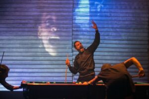 #EmCasaComSesc apresenta o espetáculo "Tragédia"