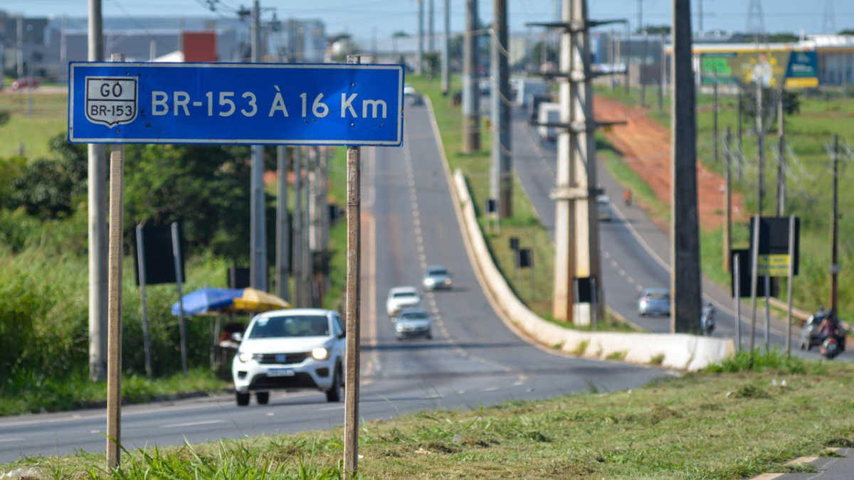 Abril registra média diária de 75 autuações por ultrapassagens proibidas em Goiás