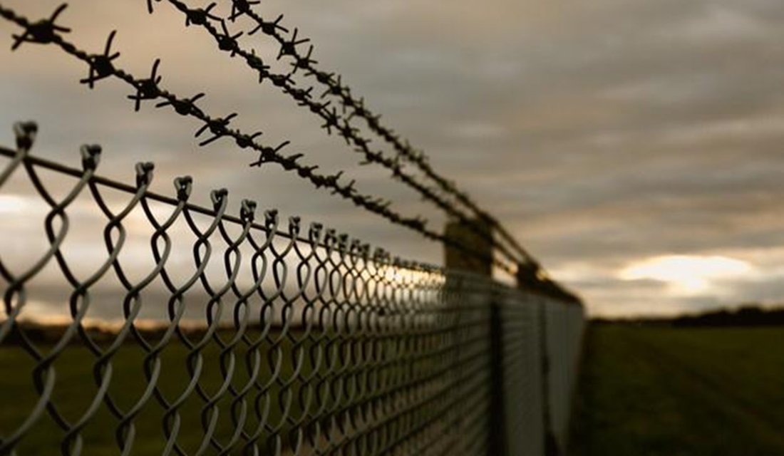 Homem com mesmo nome de condenado fica preso 40 dias por engano em MT