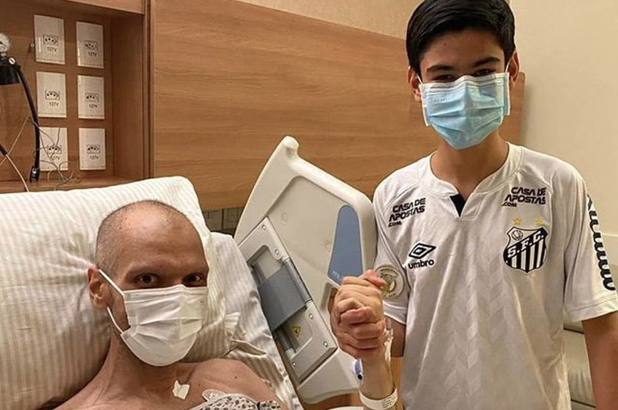 Prefeito de São Paulo, Bruno Covas, com o filho no hospital Sírio-Libanês - Bruno Covas no Instagram