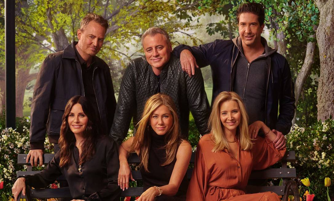 Diretor de 'Friends' justifica ausências de personagens em especial