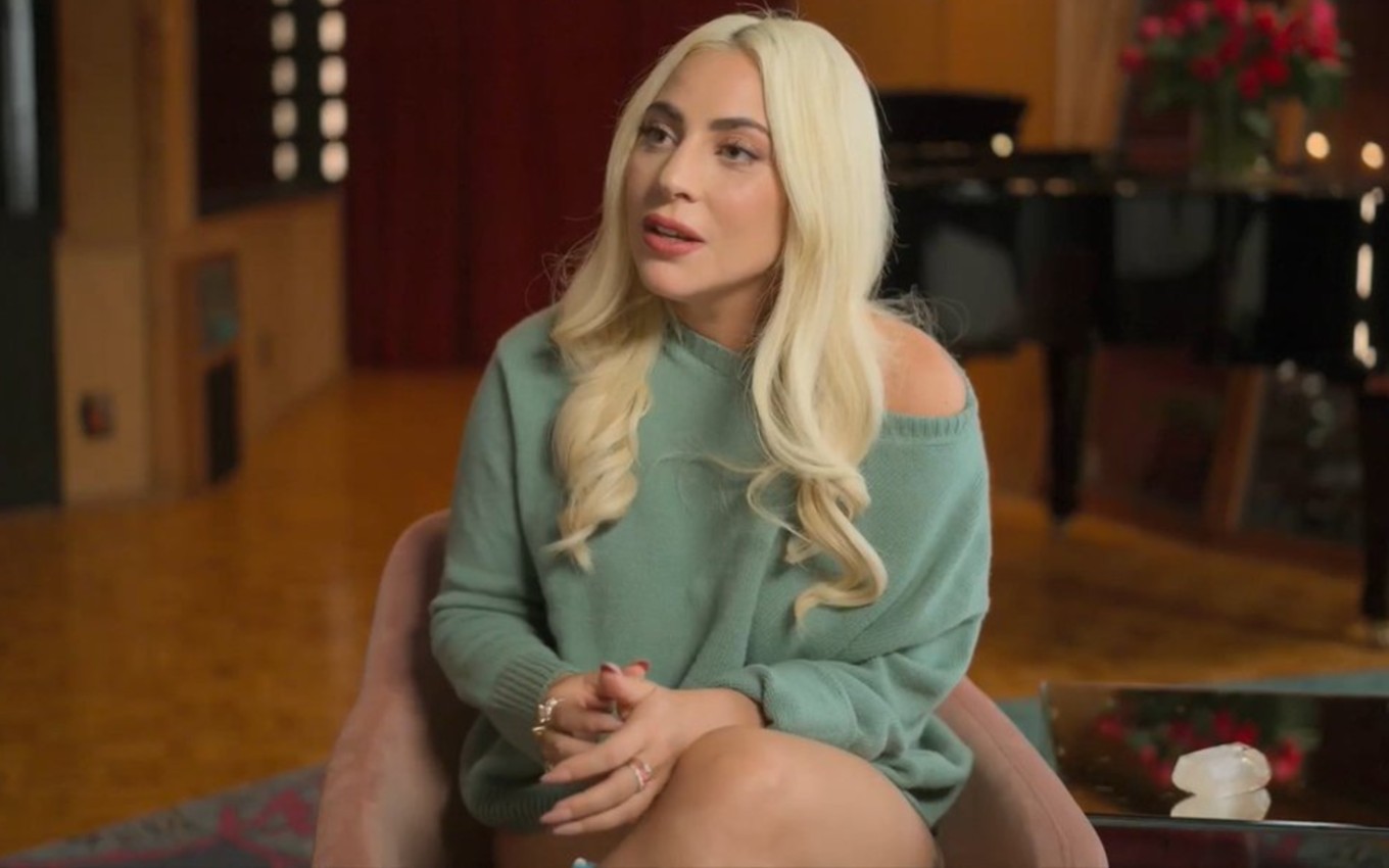 Lady Gaga revela que engravidou após ser estuprada aos 19 anos