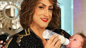 Viúvo de Paulo Gustavo, Thales Bretas faz homenagem ao ator no Dia das Mães