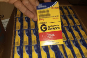 Presos quatro pessoas suspeitas de roubos de carga de medicamentos avaliados em R$ 20 milhões. As prisões aconteceram em Aparecida.