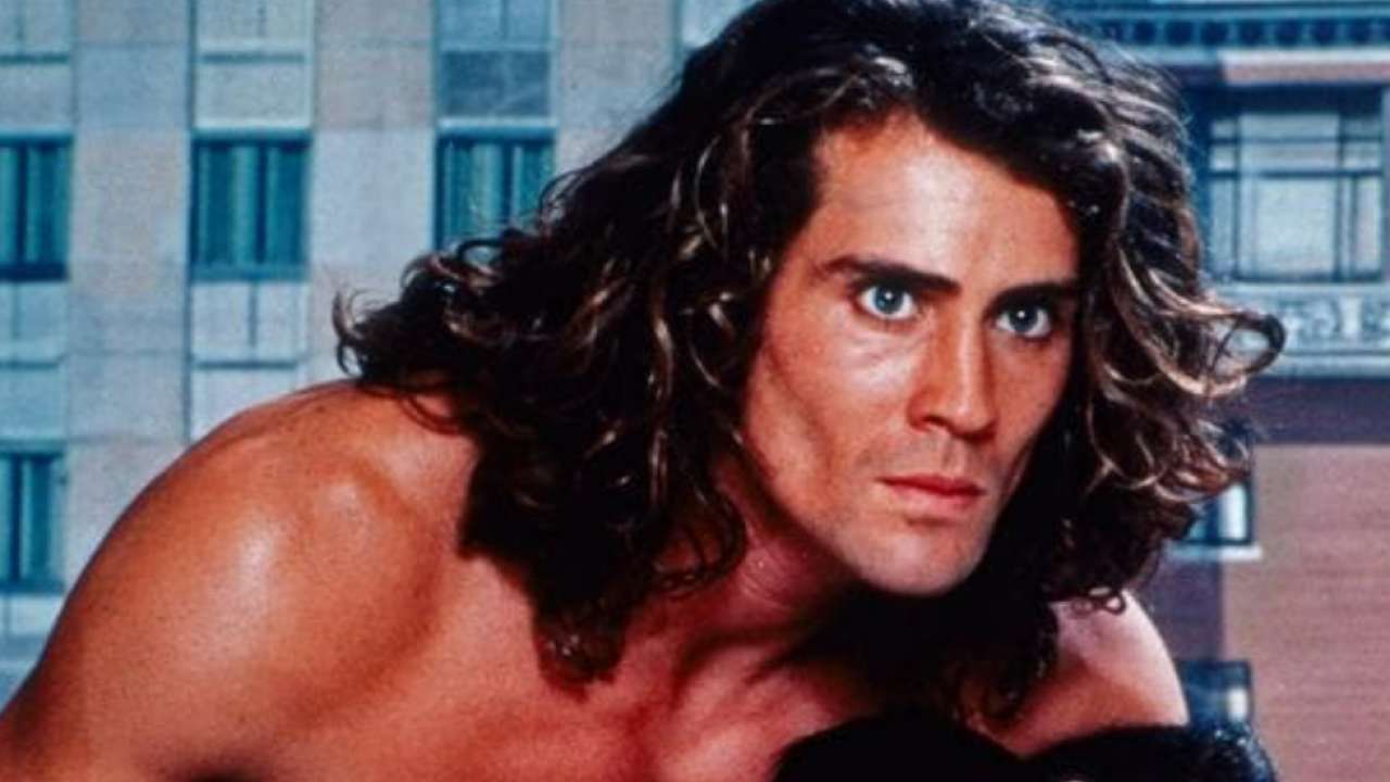 Tarzan Joe Lara Ator de 'Tarzan' morre em queda de avião com esposa e mais cinco passageiros