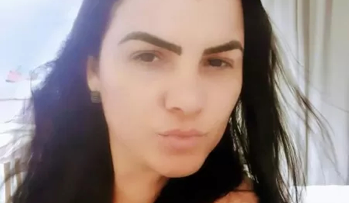 Garçonete é morta com golpe de canivete e enterrada em mata em SP