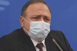 Lauro Jardim Ex-mulher de Eduardo Pazuello quer depor na CPI da Covid, diz colunista Pazuello quer adiar ida para reserva enquanto for alvo da CPI da Covid CPI retoma depoimento de Pazuello após 1º dia marcado por contradições