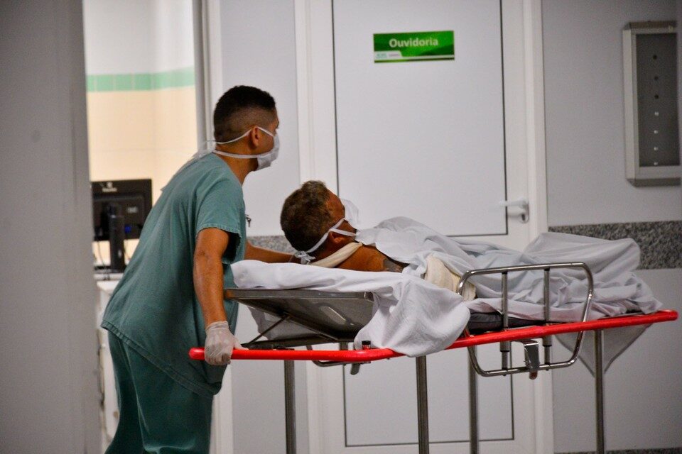 Testosterona baixa aumenta risco de gravidade da Covid em homens, diz estudo