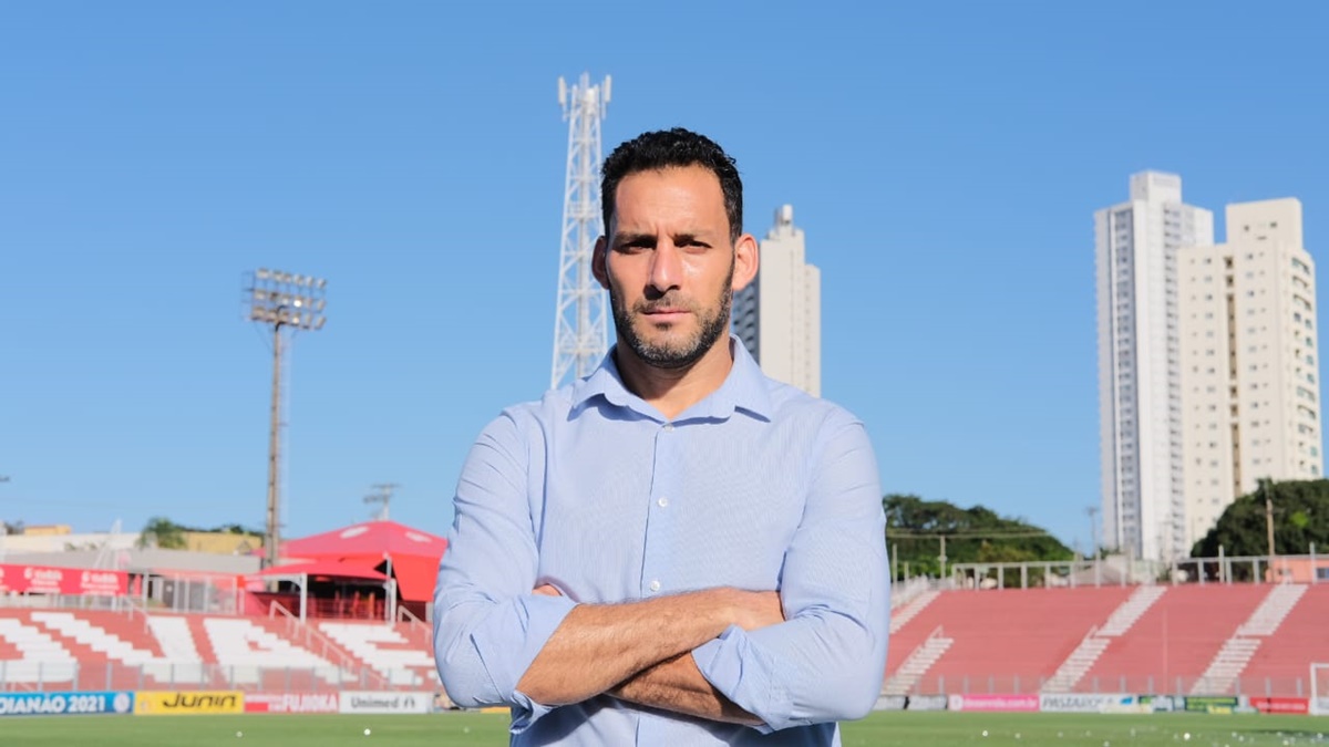 Frontini, diretor de futebol do Vila Nova