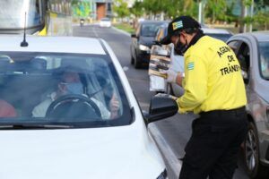 Cidades goianas aderem a recebimento e pagamento de multa por celular