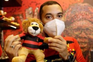 Sport Clube do Recife repudia homofobia de dirigente contra Gil do Vigor