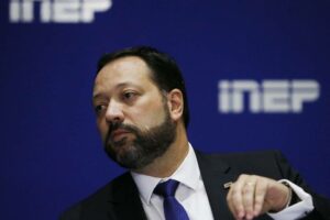 'O ministro da Educação foi totalmente omisso no Enem', afirma ex-presidente do Inep