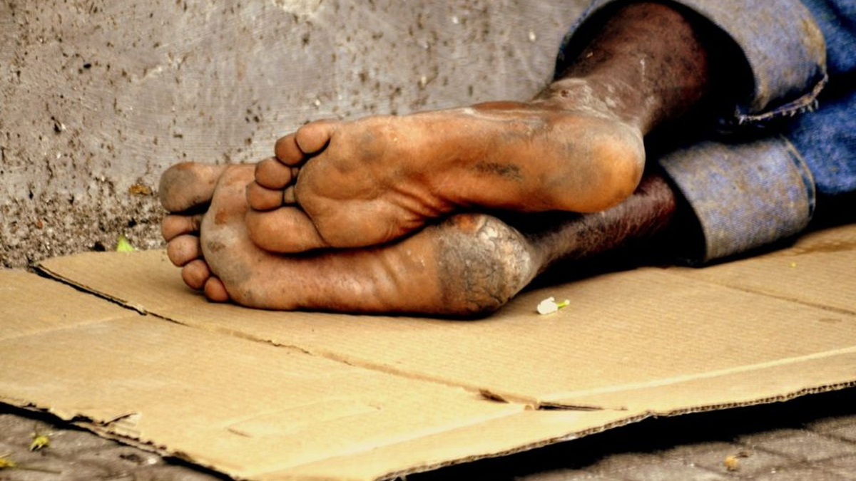 População em situação de rua em Goiânia recebe atendimento jurídico nesta quarta