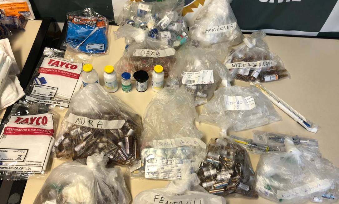 Técnica de enfermagem é presa por desvio de medicamentos para intubação, no Rio