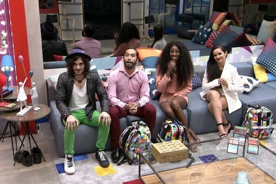 boninho Mais disputado que a USP, BBB 22 tem 10 mil candidatos para cada vaga BBB 21 chega à final com números recordes e favoritismo de Juliette