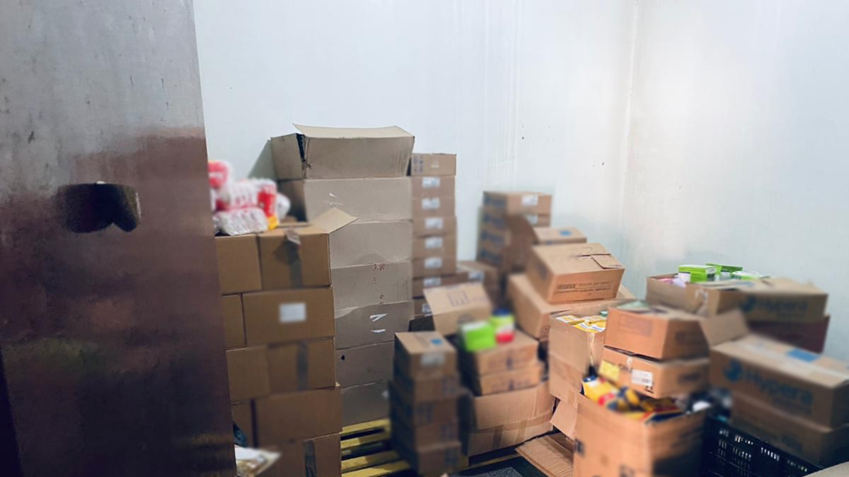 Presos quatro pessoas suspeitas de roubos de carga de medicamentos avaliados em R$ 20 milhões. As prisões aconteceram em Aparecida. 