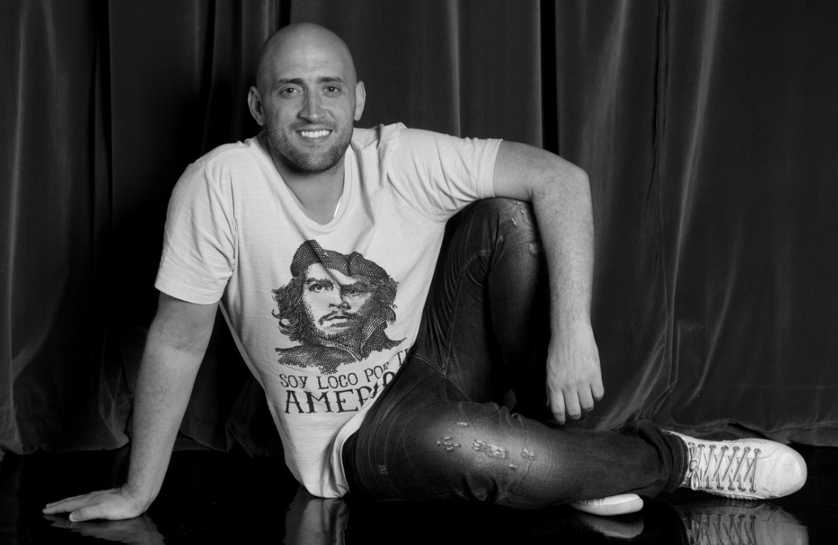 Missa de Sétimo Dia de Paulo Gustavo será transmitida na TV; saiba mais Paulo Gustavo é velado em cerimônia restrita a familiares e amigos; fotos