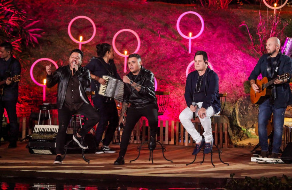 Felipe Araújo grava DVD com Gusttavo Lima e Bruno e Marrone; fotos Bruno e Marrone  Gusttavo Lima DVD