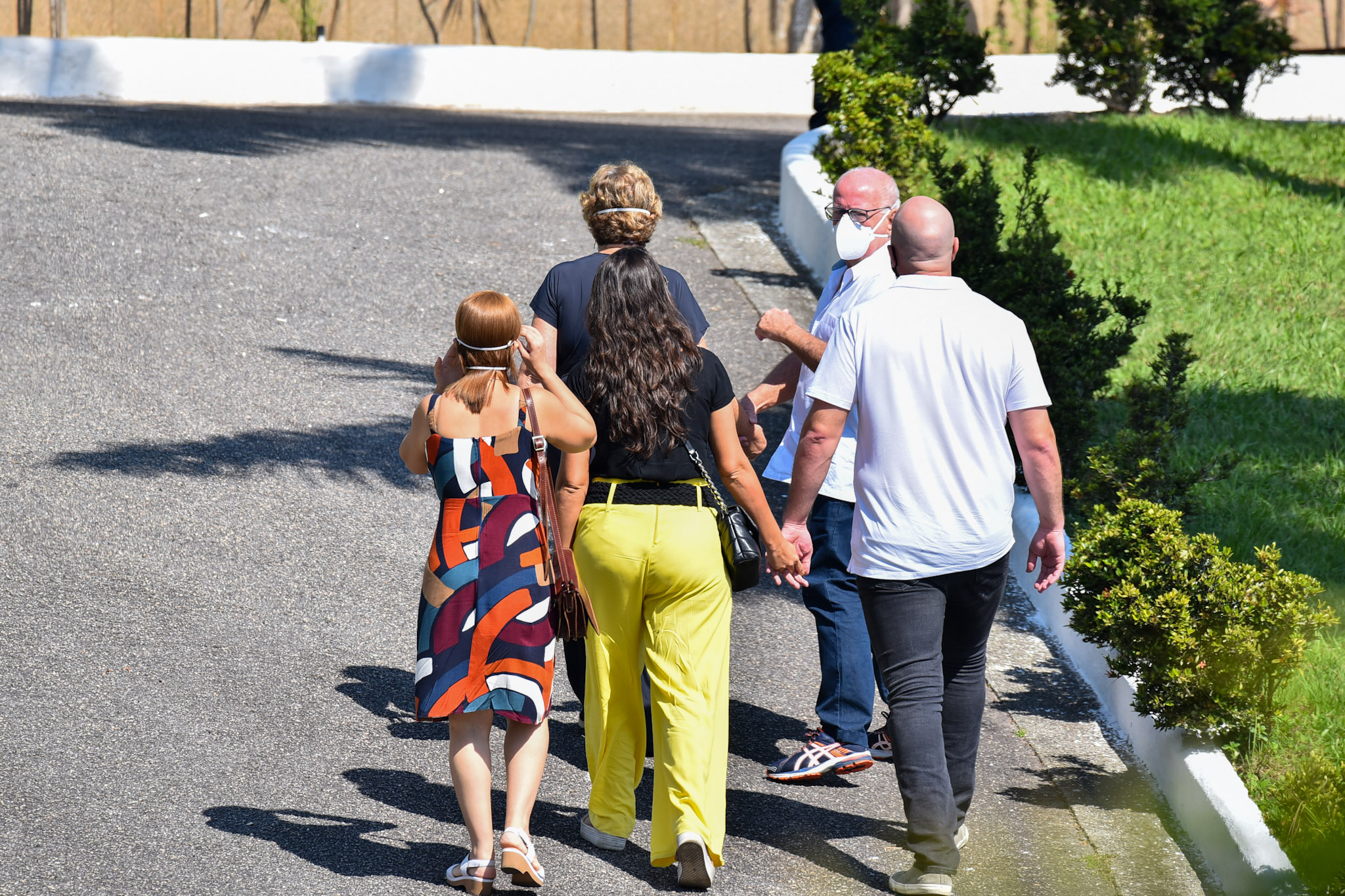 Paulo Gustavo é velado em cerimônia restrita a familiares e amigos; fotos