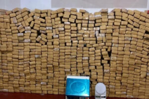 A PM apreendeu 1.7 tonelada de drogas entre os dias 17 a 23 de maio, em Goiás. As apreensões já somam 53% do que foi apreendido em abril