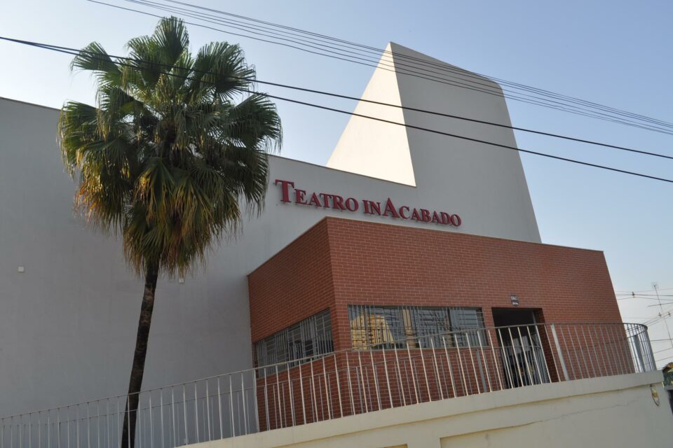 Teatro Inacabado (Foto: Facebook/Reprodução)