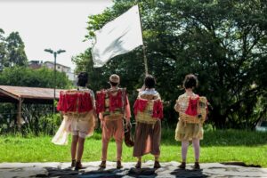 Peça infantil no projeto Em Casa Com Sesc