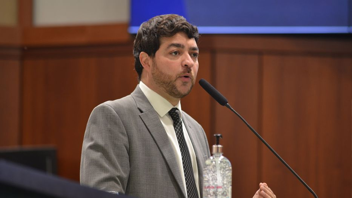 Refém do TCM, diz Henrique Arantes sobre FGM ser contra extinção do órgão