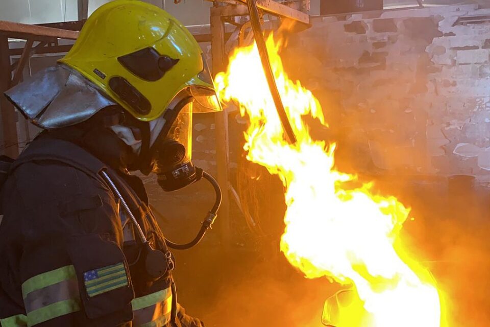 Incêndio em Aparecida de Goiânia