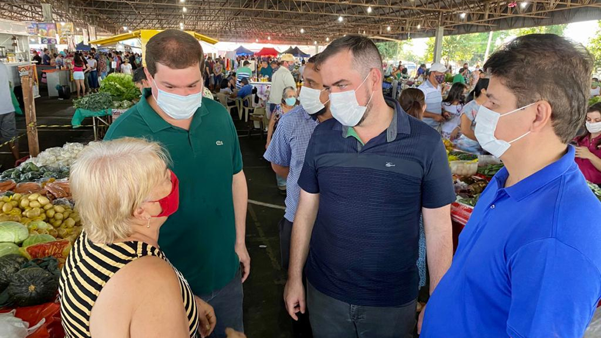 Mendanha visita emedebistas goianos por nome próprio da sigla em 2022