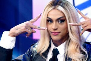 Pabllo Vittar confirma volume 2 de Batidão Tropical
