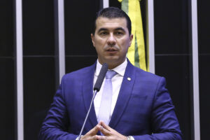 De acordo com o deputado Luís Miranda, ele apresentou documentos que apontavam irregularidades