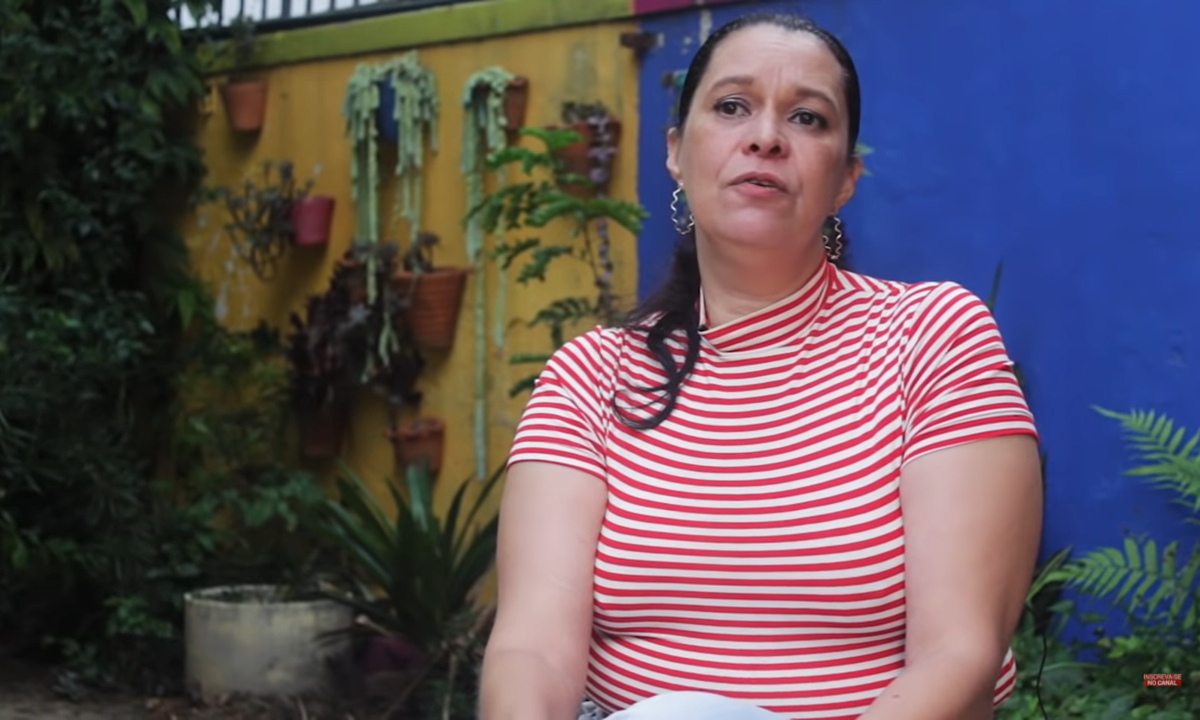 Heloisa de Carvalho assinou ficha nesta segunda (21). Filha do guru bolsonarista é contra o movimento