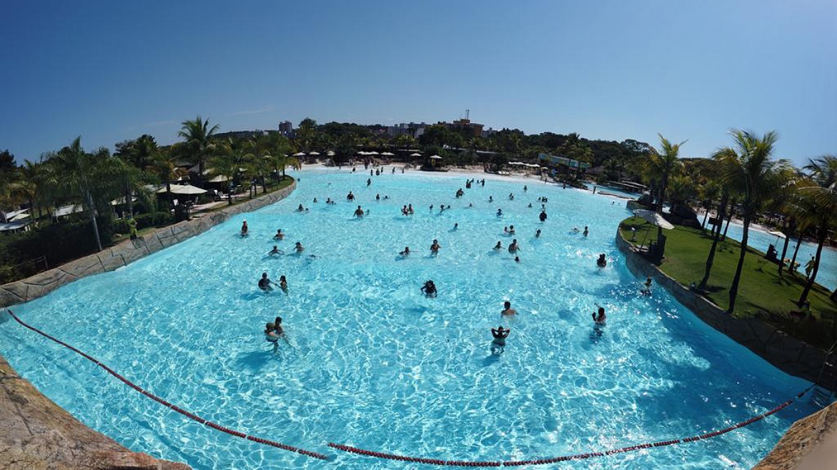 Máscaras já são opcionais em Caldas Novas (GO) e Rio Quente (GO)