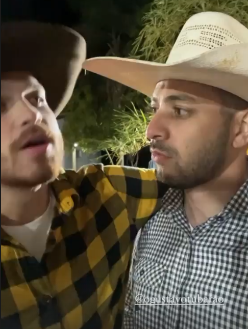 Ex-BBBs Rodolffo e Caio Afiune curtem festa junina juntos; fotos