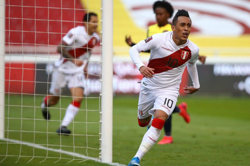 Cueva Peru x Equador