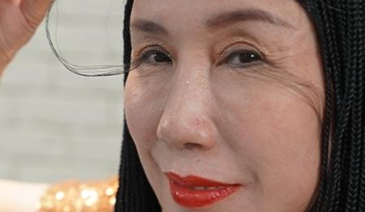 Chinesa bate recorde com cílios de 20 cm, os mais longos do mundo