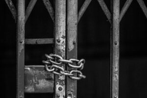 O estado americano do Arizona está planejando tomar medidas legais para executar prisioneiros do corredor da morte com cianeto de hidrogênio, o gás - Arizona quer executar condenados à morte com gás usado pelos nazistas