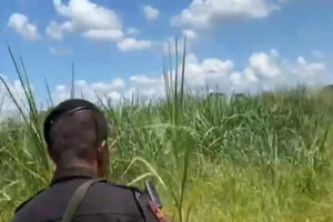 Suspeito de chacina no DF libera reféns e foge pelo rio após troca de tiros